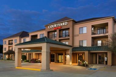 Courtyard by Marriott Bloomington Normal