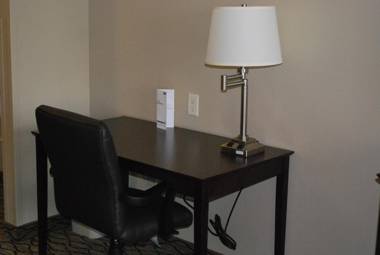 Holiday Inn Express Bloomington West an IHG Hotel