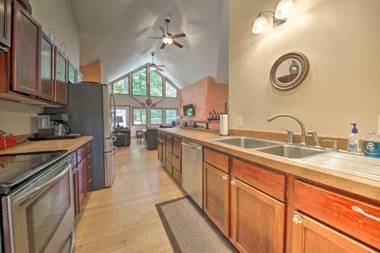 Peaceful Custom Carbondale Home with Pool Near SIU!