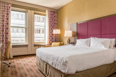 Hampton Inn Majestic Chicago Theatre District