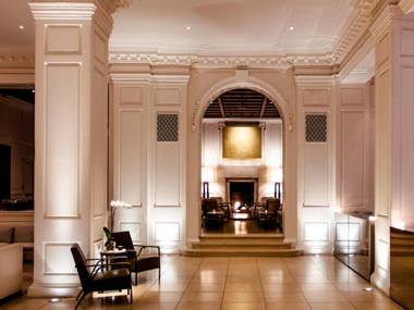 Ambassador Chicago part of JdV by Hyatt