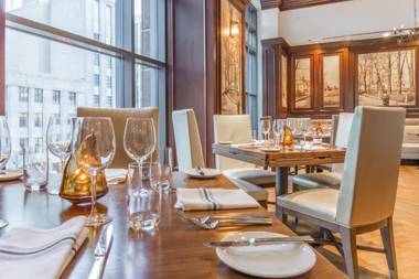 Omni Chicago Hotel & Suites Magnificent Mile