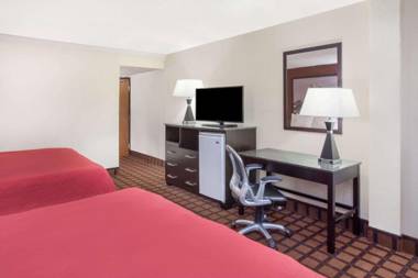 Super 8 by Wyndham Chicago IL