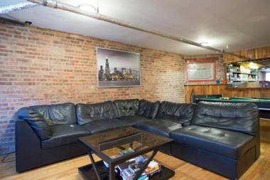 Wrigley Hostel - Chicago