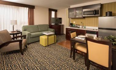 Homewood Suites Chicago Downtown - Magnificent Mile