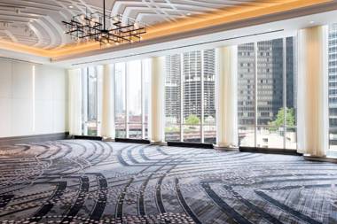 LondonHouse Chicago Curio Collection by Hilton