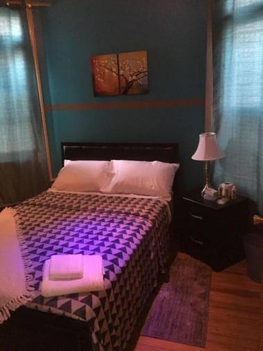 Hollywood Rentals LLC