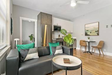 Comfy 1BR walk to Wellington 20min to Downtown