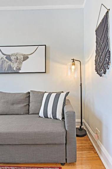 Be as close as you can get! 1BR City Apt