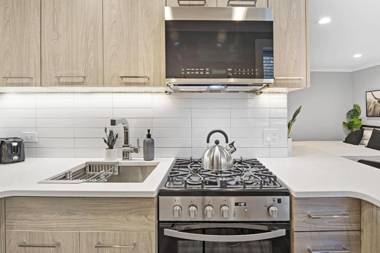 Cozy Modern Studio in Lakeview near Lincoln Park