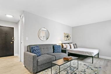 Comfy Studio Apt Easy Access to All