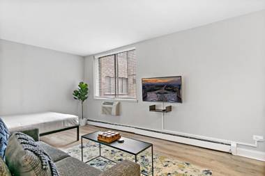 Comfy Studio Apt Easy Access to All