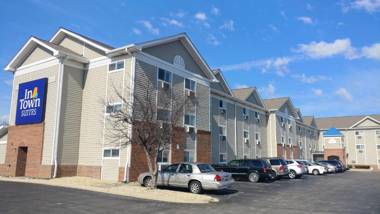 InTown Suites Extended Stay Chicago IL - Downers Grove