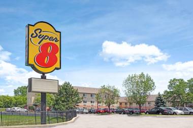 Super 8 by Wyndham Chicago O'Hare Airport