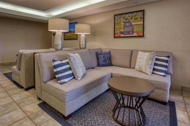 Drury Inn & Suites St. Louis - Fairview Heights