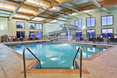 Country Inn & Suites by Radisson Galena IL