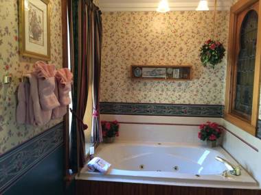 Renaissance Riverboat Suites and Rooms