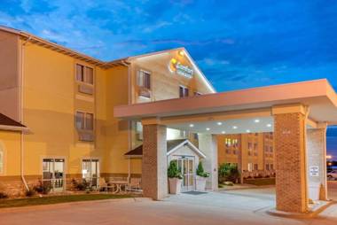 Comfort Inn & Suites near Route 66 Award Winning Gold Hotel 2021