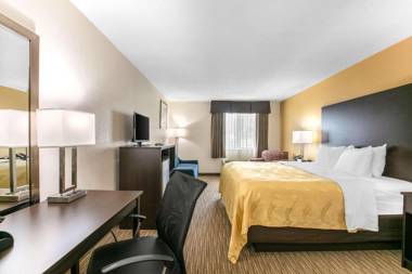 Quality Inn & Suites Metropolis I-24