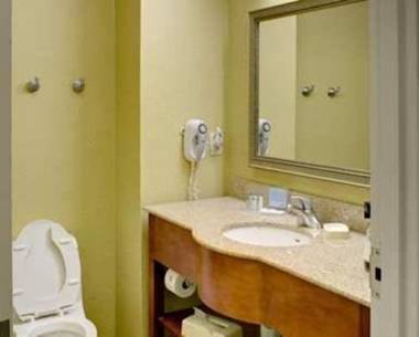 Hampton Inn & Suites Moline-Quad City Int'l Aprt
