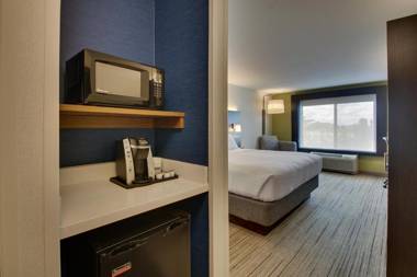 Holiday Inn Express Hotel & Suites Morris an IHG Hotel