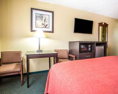 Quality Inn Morton at I-74