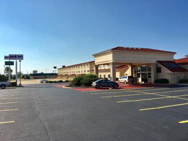 Comfort Inn & Suites at I-74 and 155