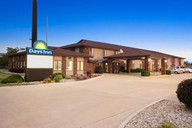 Days Inn by Wyndham Oglesby/ Starved Rock