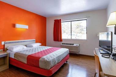 Motel 6-Palatine IL - Chicago Northwest