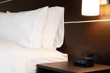 Holiday Inn Express & Suites - Romeoville - Joliet North an IHG Hotel