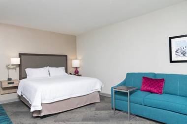 Hampton Inn & Suites by Hilton Chicago Schaumburg IL