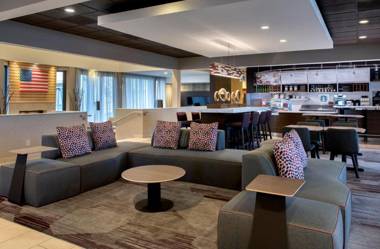 Courtyard by Marriott Chicago Waukegan / Gurnee