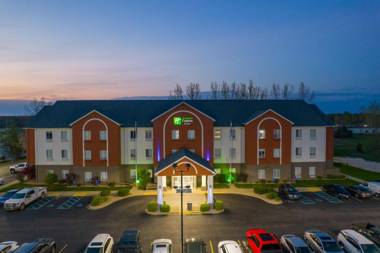 Holiday Inn Express Hotel & Suites Bedford an IHG Hotel