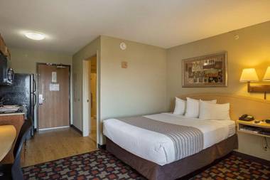 Suburban Extended Stay Hotel Louisville North