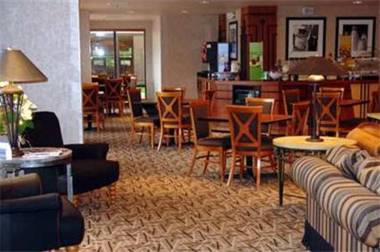 Hampton Inn Columbus/Taylorsville