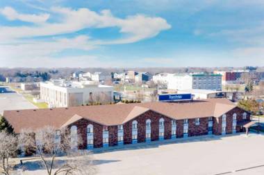 Travelodge by Wyndham Elkhart