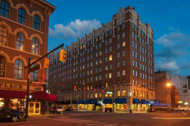 Hampton Inn Indianapolis Downtown Across from Circle Centre