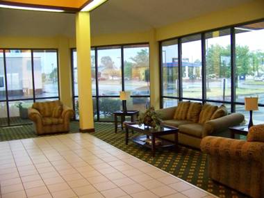 Days Inn by Wyndham Indianapolis Northeast