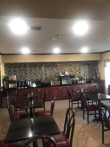 Best Western Airport Suites