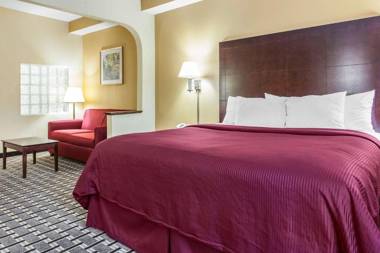 Clarion Inn & Suites Northwest