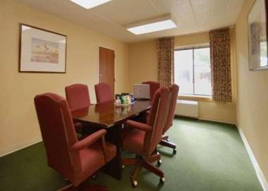 Comfort Inn & Suites North at the Pyramids