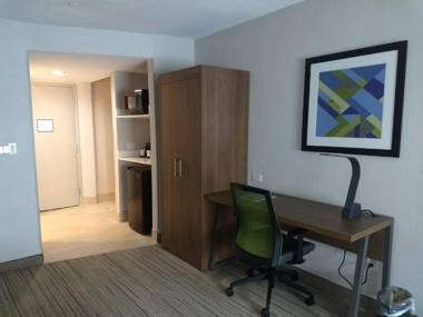 Holiday Inn Express & Suites - Indianapolis Northwest an IHG Hotel