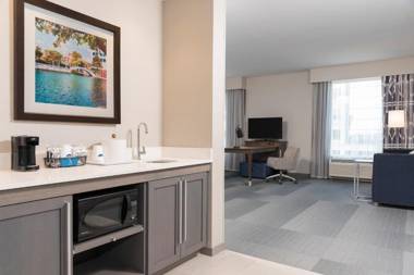Hampton Inn & Suites Indianapolis-Keystone IN