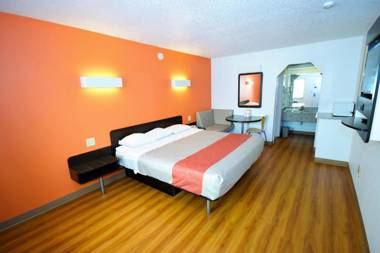 Motel 6-Lafayette IN