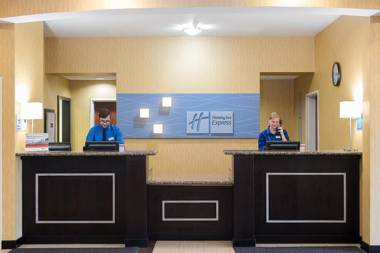 Holiday Inn Express and Suites Lafayette East an IHG Hotel