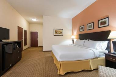 Holiday Inn Express and Suites Lafayette East an IHG Hotel