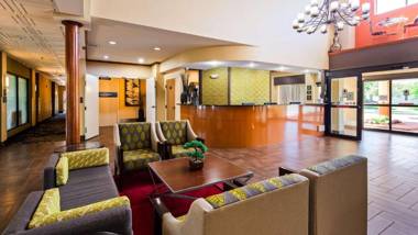 Best Western Inn & Suites Merrillville