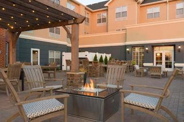 Homewood Suites by Hilton Indianapolis Airport / Plainfield