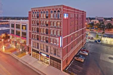 Candlewood Suites Terre Haute an IHG Hotel