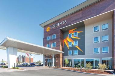 La Quinta by Wyndham Terre Haute